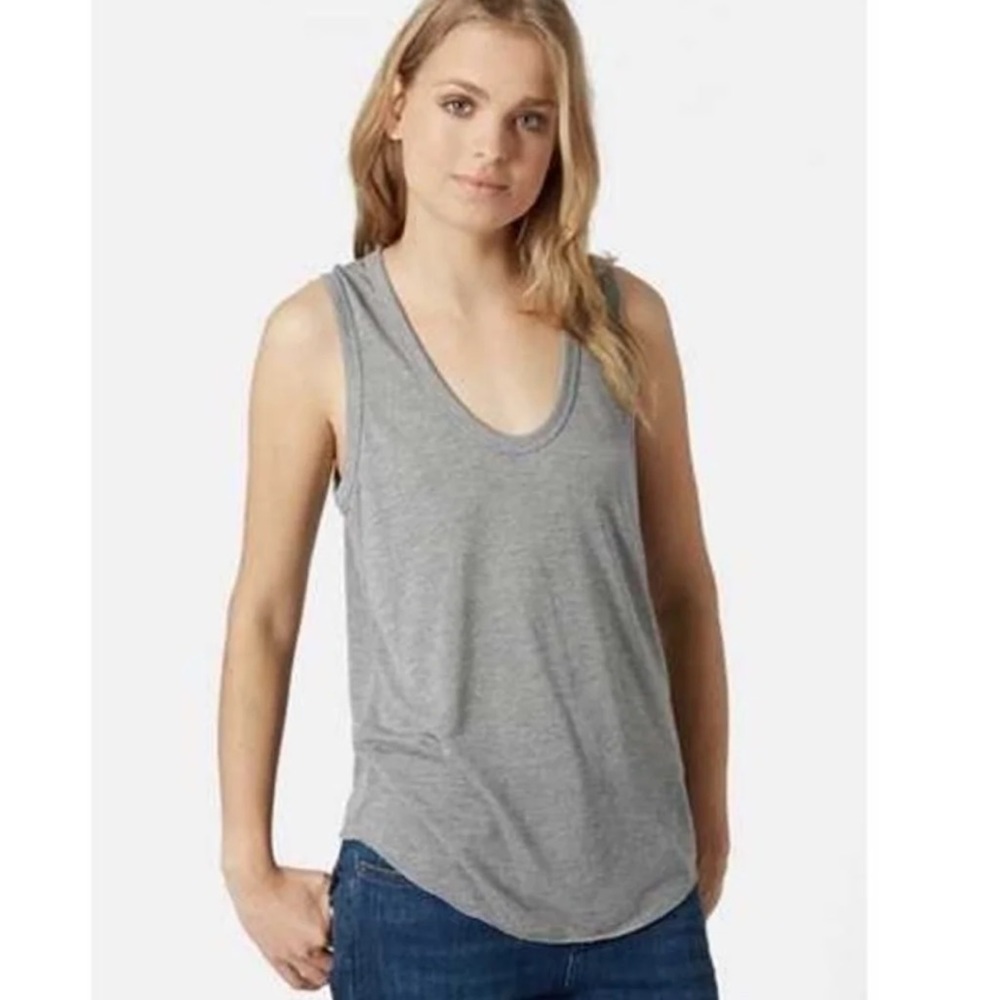 🌼SELLING IN BUNDLE ONLY🌼Topshop Tank top
